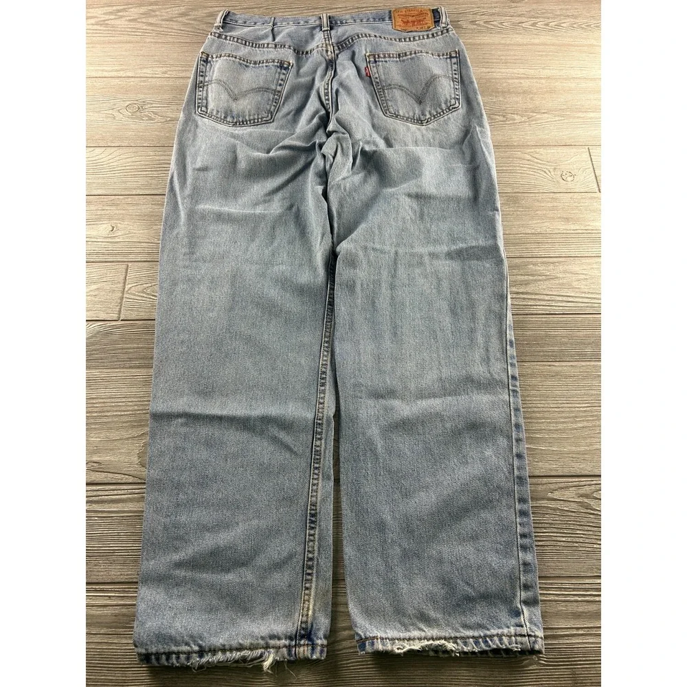 Levis 550 Relaxed Fit Jeans Light Wash Blue Denim Mens 36X32 Vintage Style